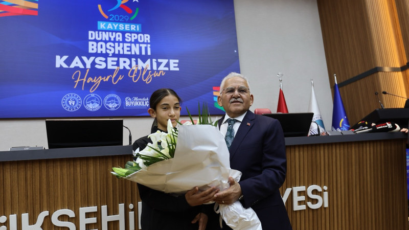 SPOR ŞEHRİ KAYSERİ’NİN MİMARI BAŞKAN BÜYÜKKILIÇ: “KAYSERİ, 2029 DÜNYA SPOR BAŞKENTİ”