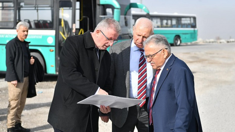 BÜYÜKKILIÇ, ANAYURT VE YOĞUNBURÇ’TA YAPIMI SÜREN OTOBÜS PARKLANMA ALANI PROJESİNİ İNCELEDİ