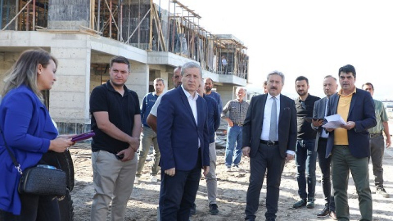 ÖRNEK BİR YAŞAM ALANI MELİKGAZİ’DE HIZLA YÜKSELİYOR