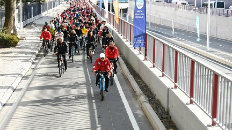 BAŞKAN BÜYÜKKILIÇ, “CUMHURİYETİN GÜCÜYLE PEDALLIYORUZ” ETKİNLİĞİNE KATILDI
