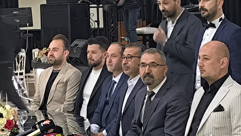 Refik Karakuzay: 