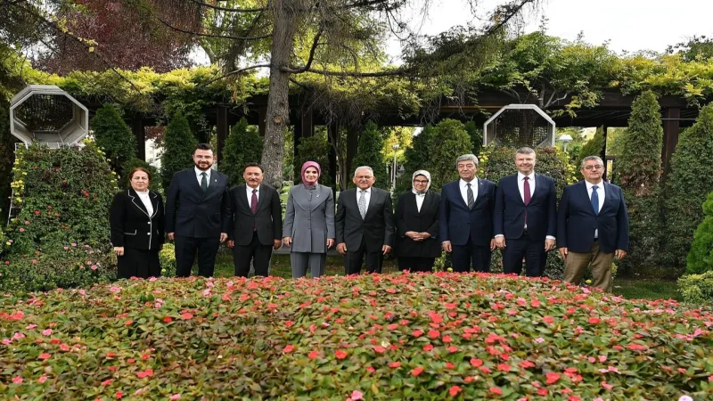 Memduh Büyükkılıç'a Bakan Göktaş'tan övgü