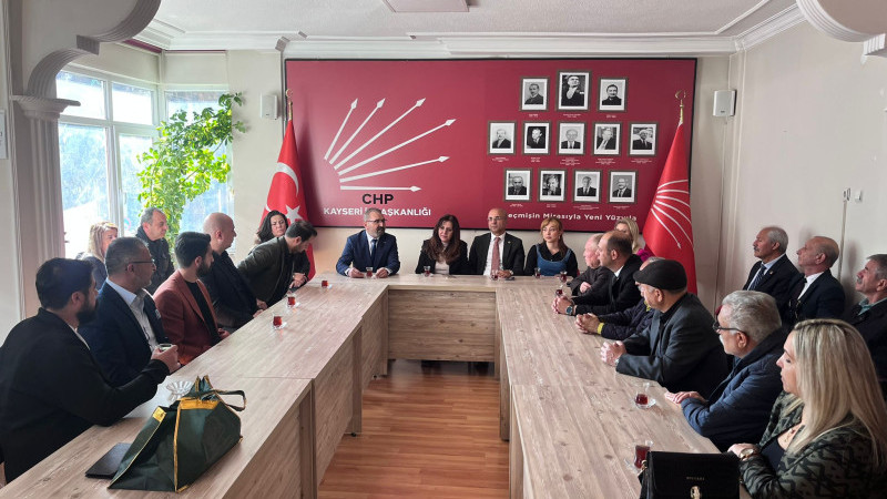 Sarraflar ve Kuyumcular Derneği Başkan Adayı Refik Karakuzay'dan Cumhuriyet Halk Partisi'ne ziyaret 