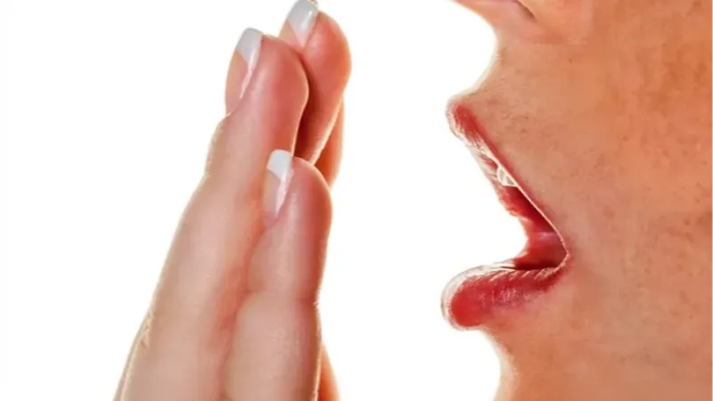 İşte ağız kokusuna yol açan 6 neden