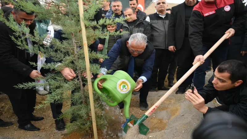 Kayseri Büyükşehir'den şehrin 'yeşil'ine dev yatırım