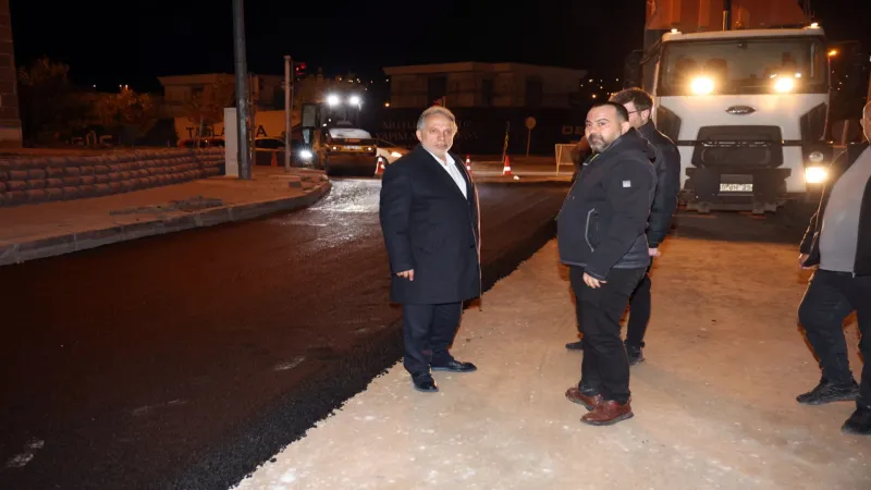 Kayseri Talas'ın 'Belediye Mahallemiz'de projesi Mevlana'da fazla mesai yaptı