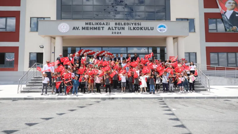 Gençlerin geleceği Kayseri Melikgazi ile gelişiyor