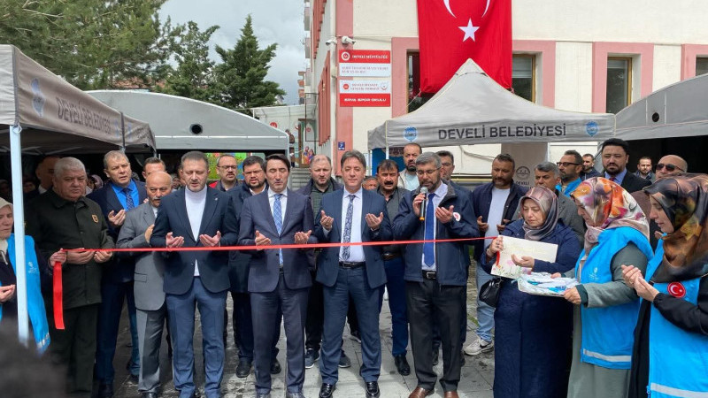 Develi’de Hayır Çarşısı Açıldı