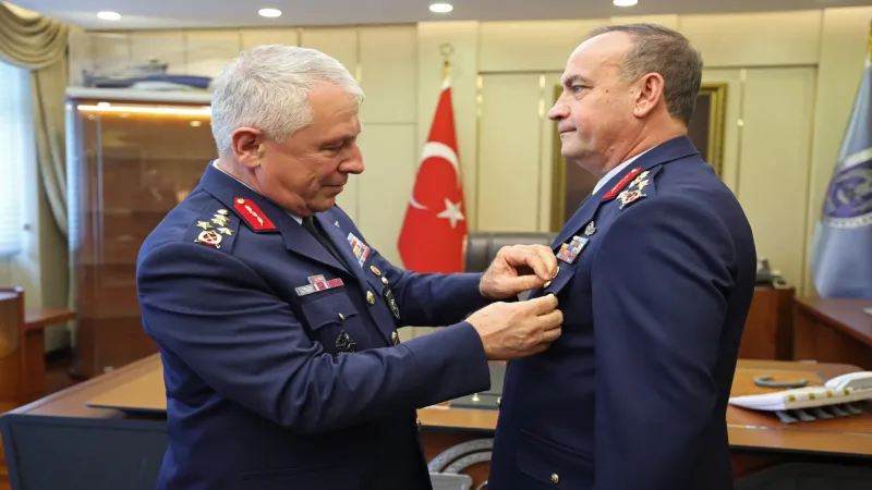 Hava Kuvvetleri Komutanlığı'nda görev değişimi