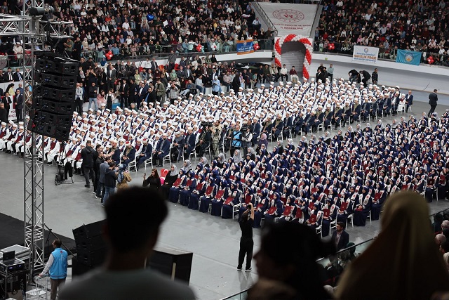 Kayseri’de 738 öğrenci hafızlık icazet belgesi aldı,437 Tanesi Melikgazi Müftülügünün 301 ‘diğer ilçelerin